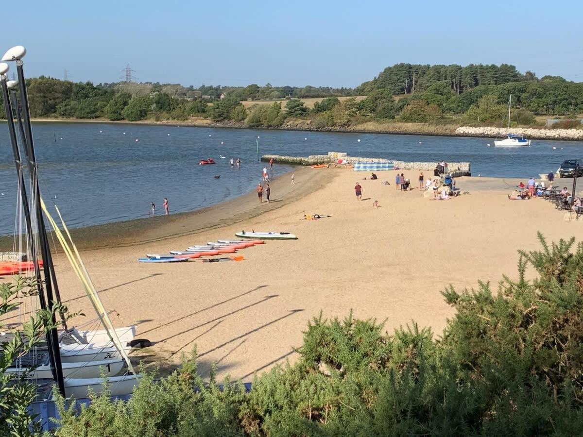 Club Tropicana Poole Eksteriør bilde
